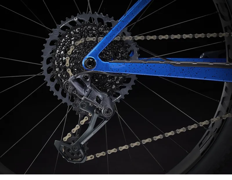 2022 Trek Procaliber 9.7 XC Mountain Bike in Navy Smoke to Alpine Blue-7